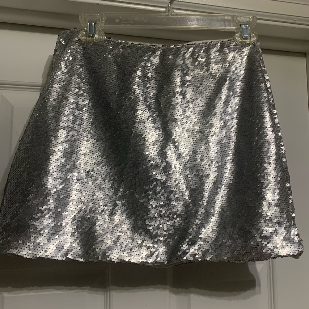 Akira Sequin Mini Skirt Sz L - Picture 4 of 7